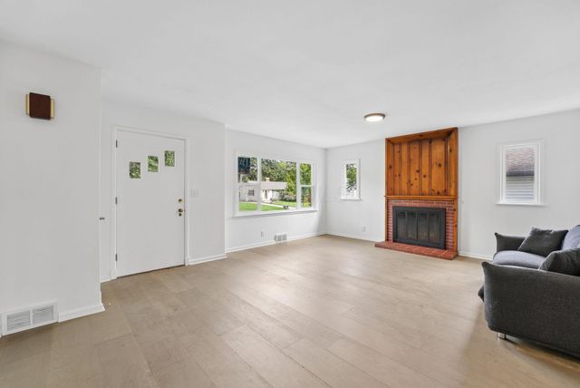 2655 Woodley Road, Columbus, OH 43231