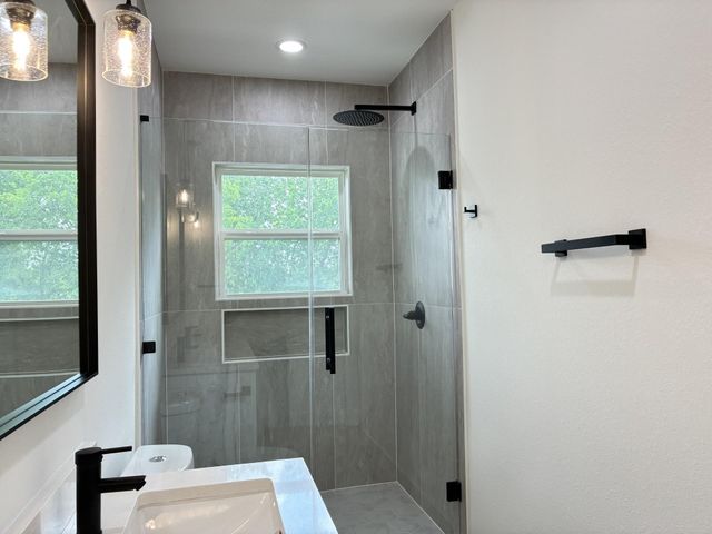 1404 E 31st Street, Houston, TX 77022