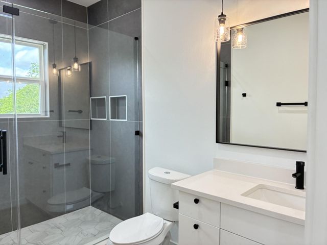 1404 E 31st Street, Houston, TX 77022