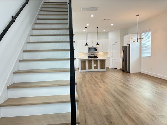 1404 E 31st Street, Houston, TX 77022