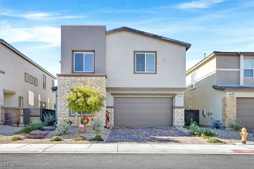 9769 Adrian Peak Street, Las Vegas, NV 89143