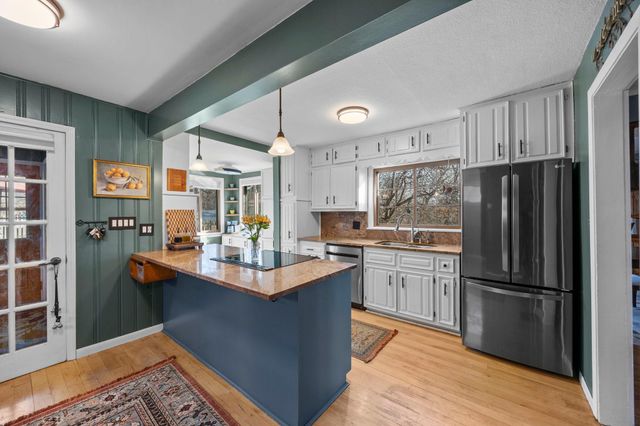 5441 Ridgeway Street, White Bear Twp, MN 55110