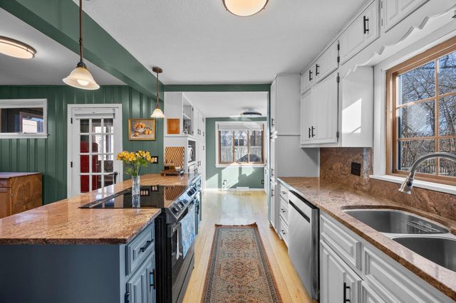 5441 Ridgeway Street, White Bear Twp, MN 55110