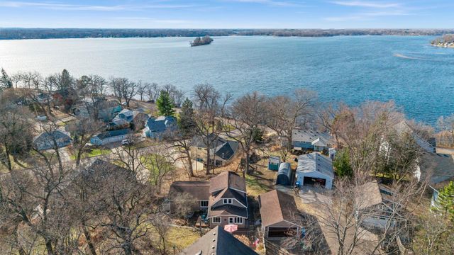 5441 Ridgeway Street, White Bear Twp, MN 55110