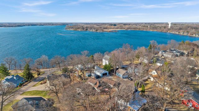 5441 Ridgeway Street, White Bear Twp, MN 55110