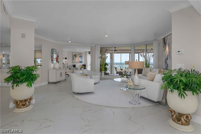 4021 Gulf Shore BLVD N 903, Naples, FL 34103