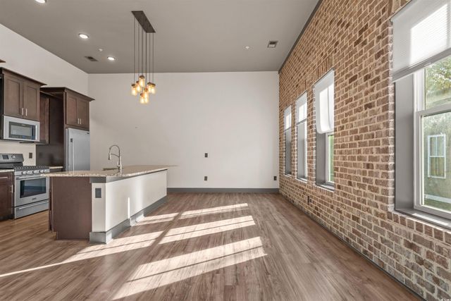 80 Shady Oak Ln., Murrells Inlet, SC 29576