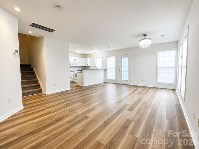 2049 Flushing Court, Charlotte, NC 28215