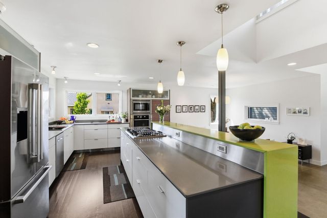 2199 Pinehurst Avenue, Saint Paul, MN 55116