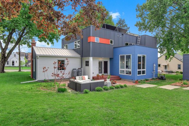 2199 Pinehurst Avenue, Saint Paul, MN 55116