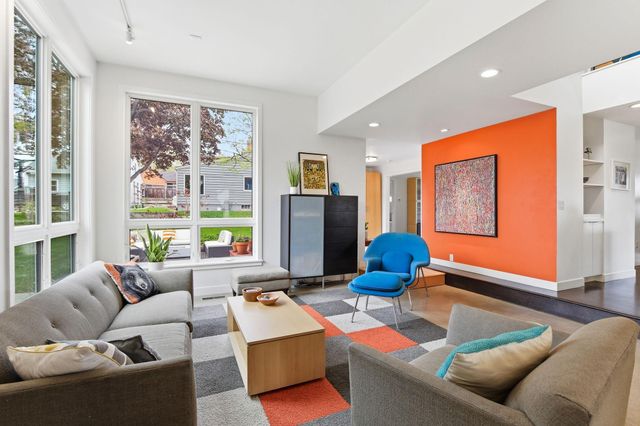 2199 Pinehurst Avenue, Saint Paul, MN 55116