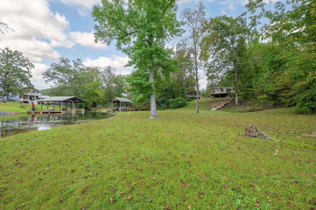 304 Blue Springs Circle, Ten Mile, TN 37880