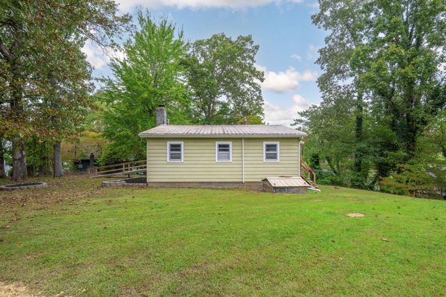 304 Blue Springs Circle, Ten Mile, TN 37880