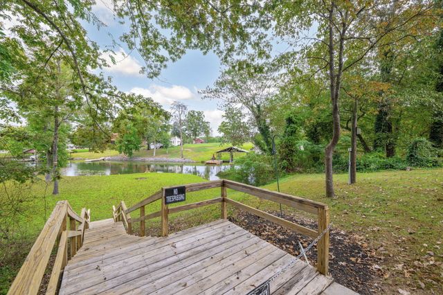 304 Blue Springs Circle, Ten Mile, TN 37880