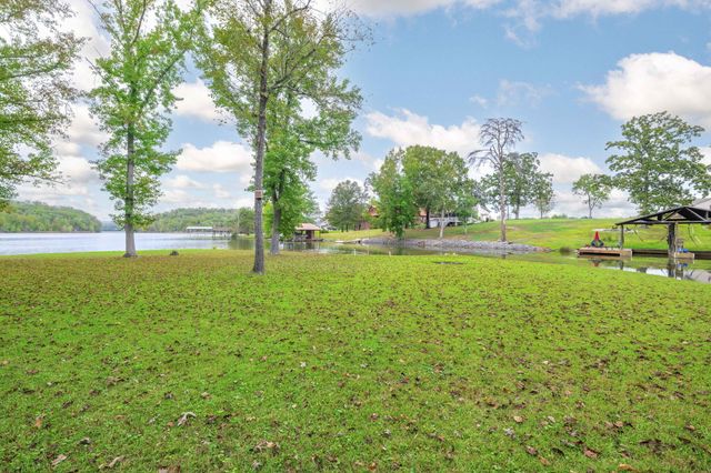 304 Blue Springs Circle, Ten Mile, TN 37880