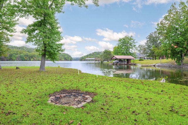 304 Blue Springs Circle, Ten Mile, TN 37880