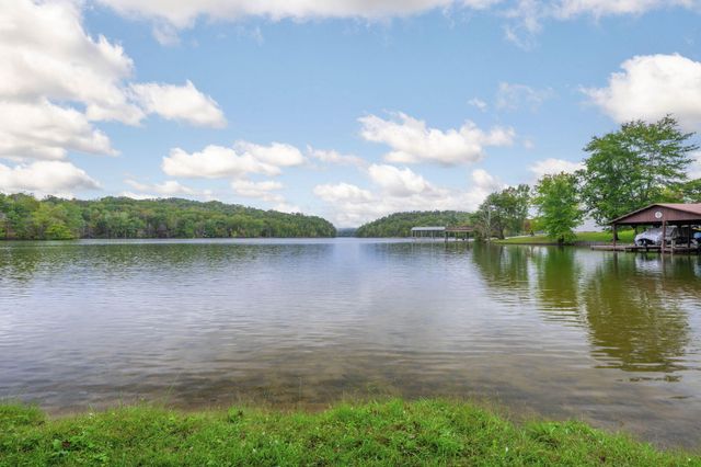 304 Blue Springs Circle, Ten Mile, TN 37880