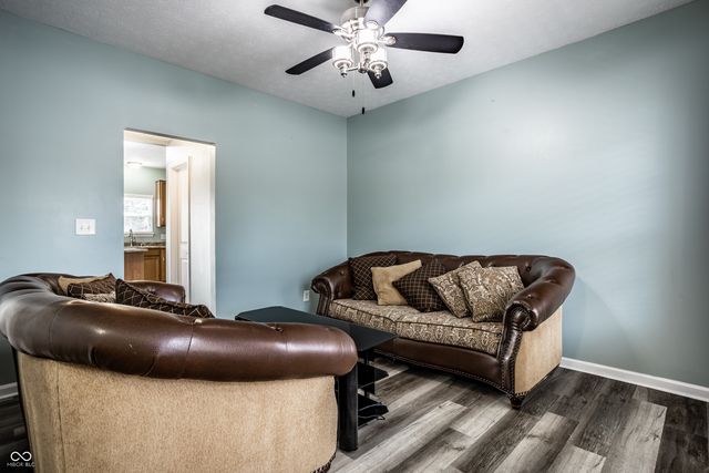 12435 Schoolhouse Road, Fishers, IN 46037