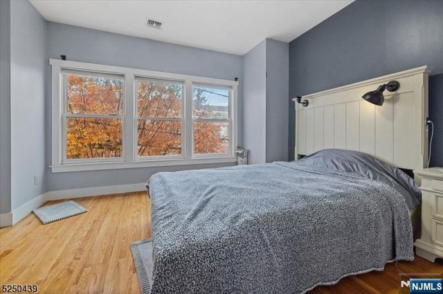 54-56 Oriental 2, Newark, NJ 07104