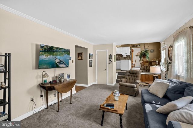 405 NEW RD, Southampton, NJ 08088