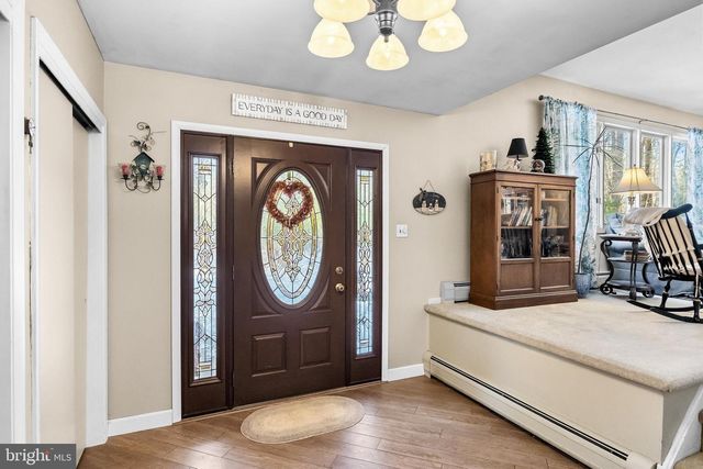 405 NEW RD, Southampton, NJ 08088