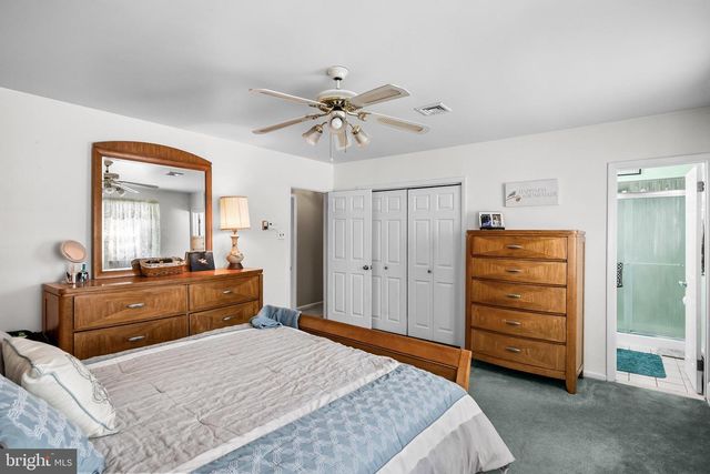 405 NEW RD, Southampton, NJ 08088