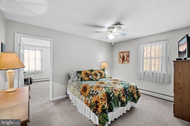 405 NEW RD, Southampton, NJ 08088