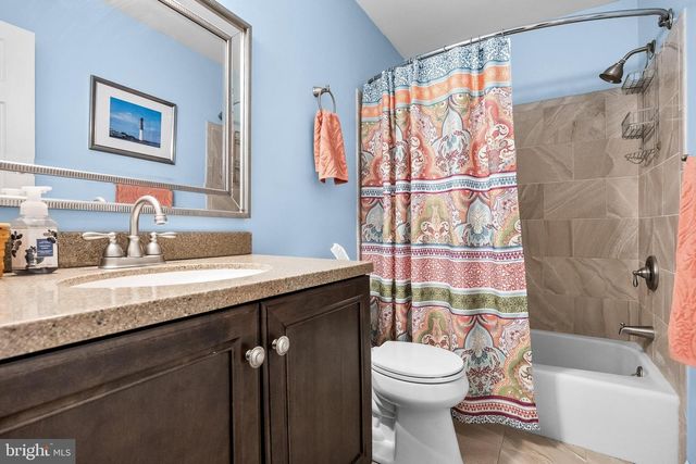 405 NEW RD, Southampton, NJ 08088