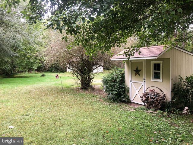 405 NEW RD, Southampton, NJ 08088