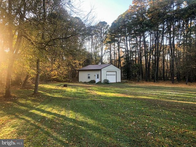 405 NEW RD, Southampton, NJ 08088