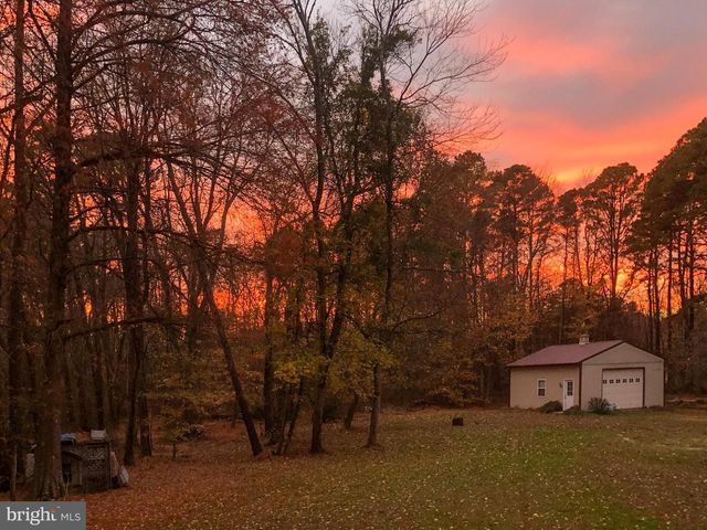 405 NEW RD, Southampton, NJ 08088