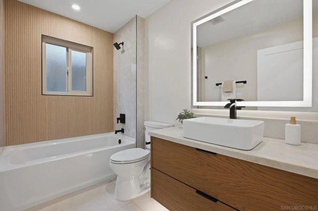4484 Long Branch Avenue, San Diego, CA 92107