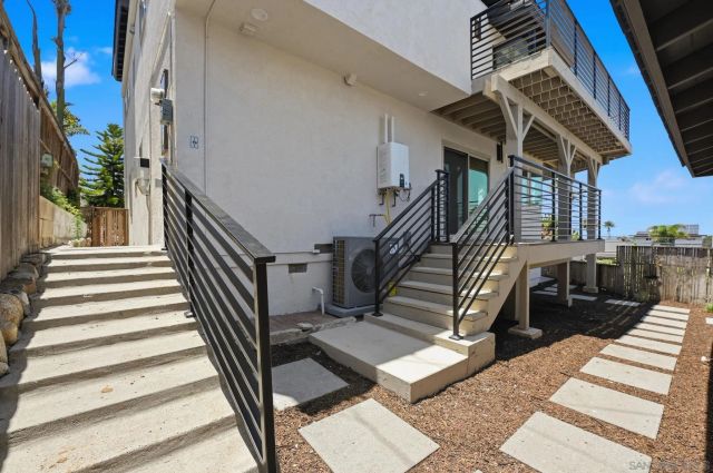 4484 Long Branch Avenue, San Diego, CA 92107