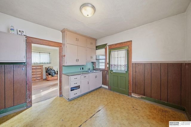 1801 Van Dorn Street, Lincoln, NE 68502