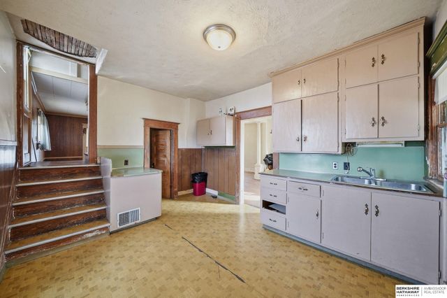 1801 Van Dorn Street, Lincoln, NE 68502