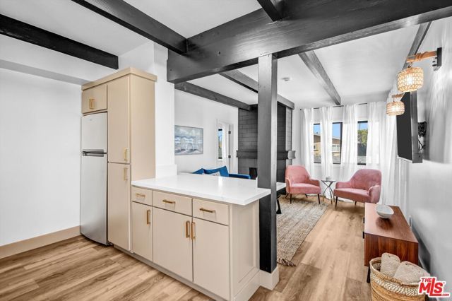 1083 Montauk Lane 2, Ventura, CA 93001