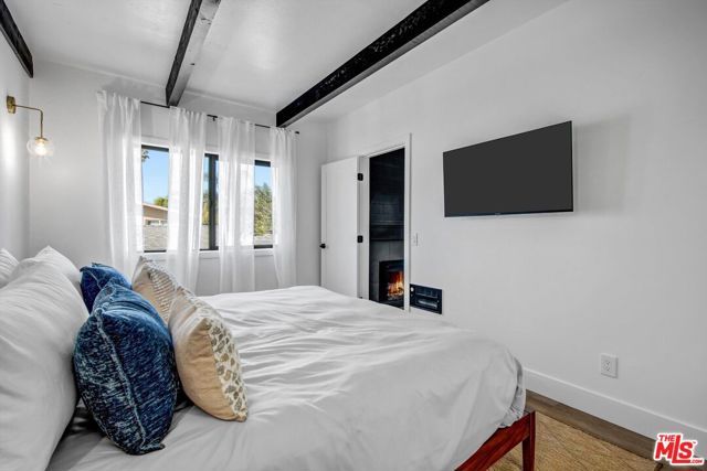 1083 Montauk Lane 2, Ventura, CA 93001