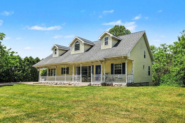 8857 52nd Street Se, Cascade Twp, MI 49301