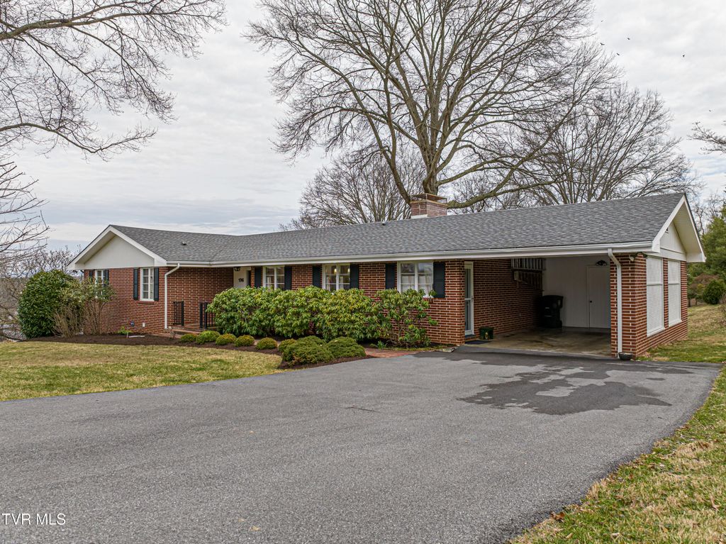 196 Northeast Crestview Drive, Abingdon, VA 24210