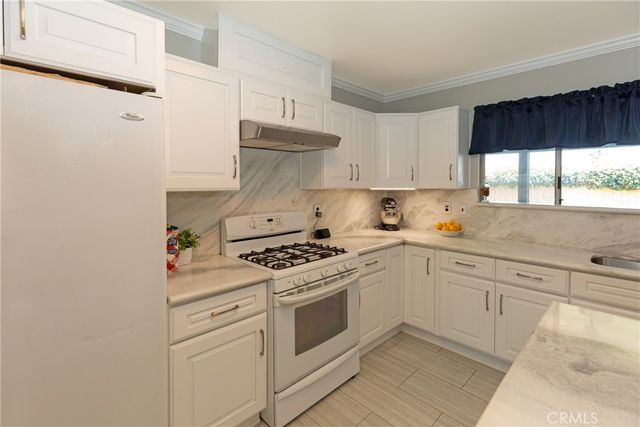 1879 Carol, Fullerton, CA 92833
