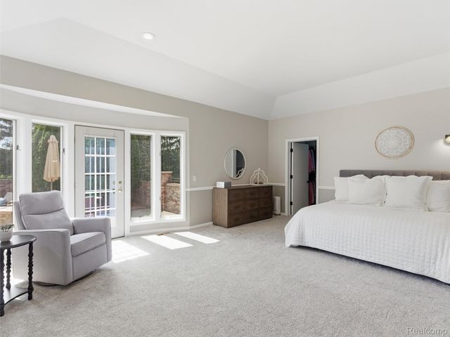 4227 Newcastle Drive, Orion Charter Township, MI 48348