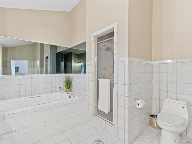 4227 Newcastle Drive, Orion Charter Township, MI 48348
