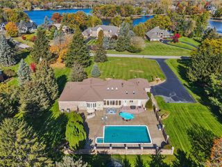 4227 Newcastle Drive, Orion Charter Township, MI 48348