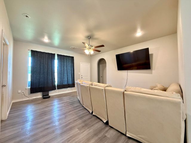 7004 10th Street, Lubbock, TX 79407