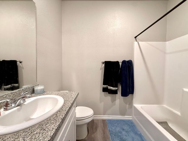 7004 10th Street, Lubbock, TX 79407