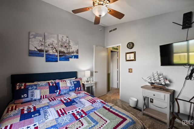 472 Eaglecrest Road, Bakersfield, CA 93308