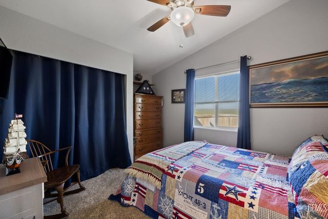 472 Eaglecrest Road, Bakersfield, CA 93308