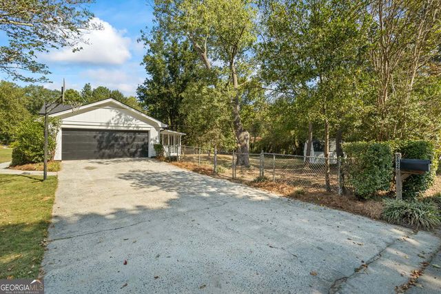 2826 Alamo Place, Snellville, GA 30078