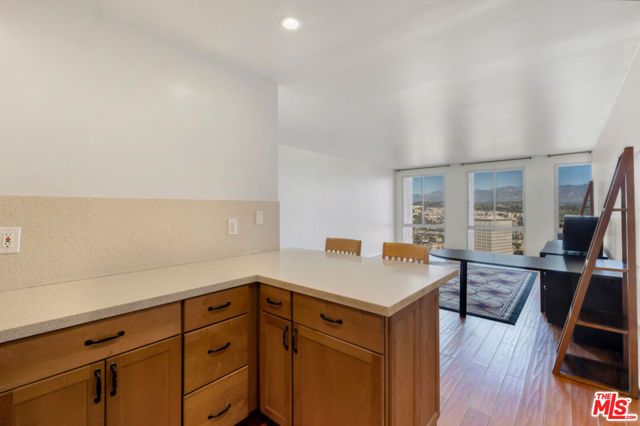 800 W 1st Street 2301, Los Angeles, CA 90012