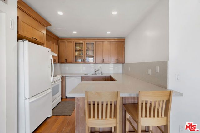 800 W 1st Street 2301, Los Angeles, CA 90012